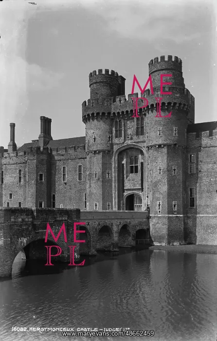 : Herstmonceux Castle : Herstmonceux Castle