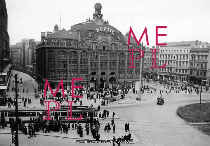 : The Hertie department store : The Hertie department store