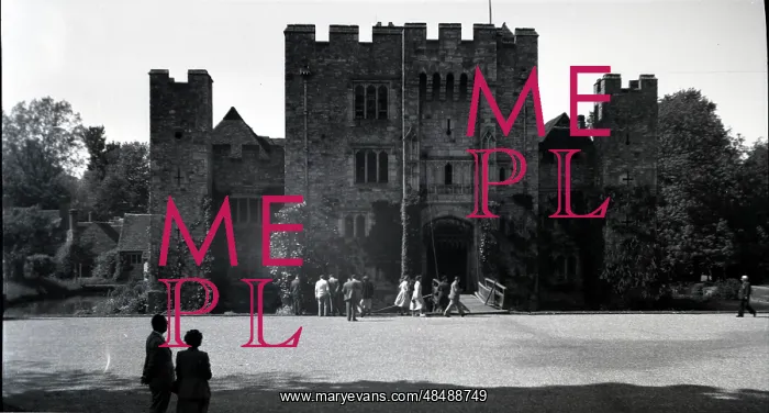 : Hever Castle, Edenbridge, Kent : Hever Castle, Edenbridge, Kent