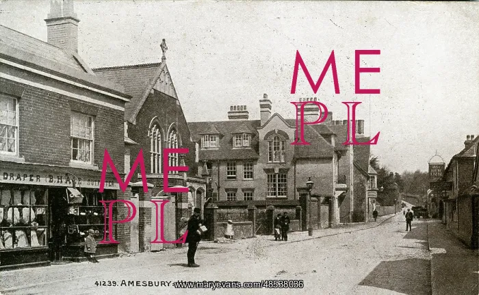 : High Street, Amesbury, Wiltshire : High Street, Amesbury, Wiltshire