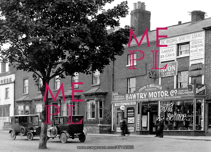  : High Street, Bawtry early 1900's
