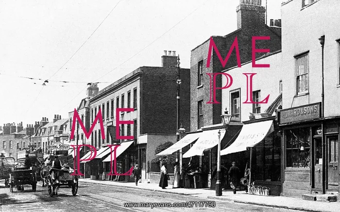  : High Street, Brentford