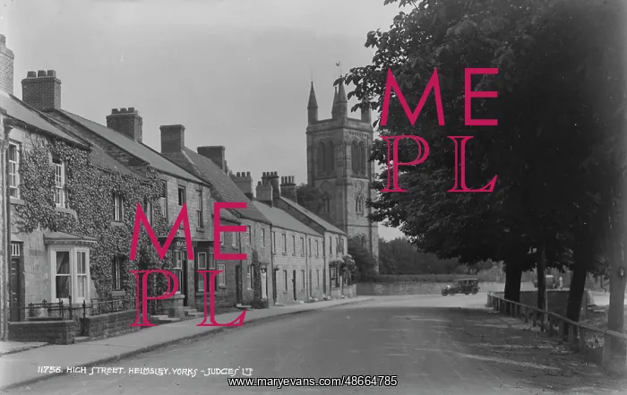: High Street in Helmsley, York : High Street in Helmsley, York
