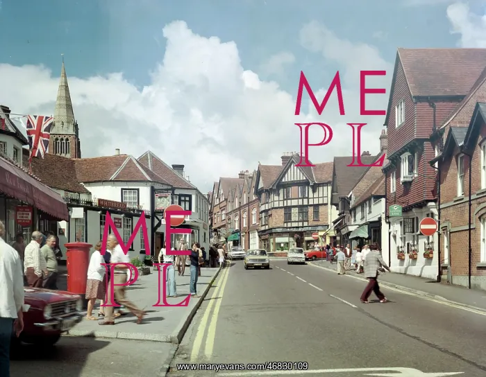: High Street, Lyndhurst : High Street, Lyndhurst