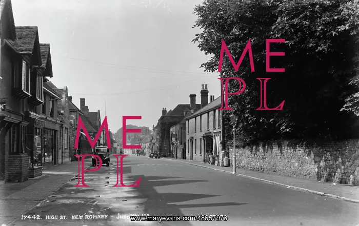 : High Street, New Romney : High Street, New Romney