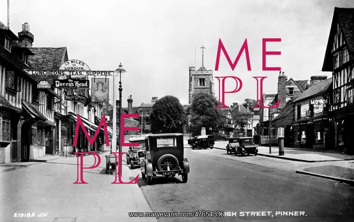 : High Street, Pinner, Middlesex : High Street, Pinner, Middlesex