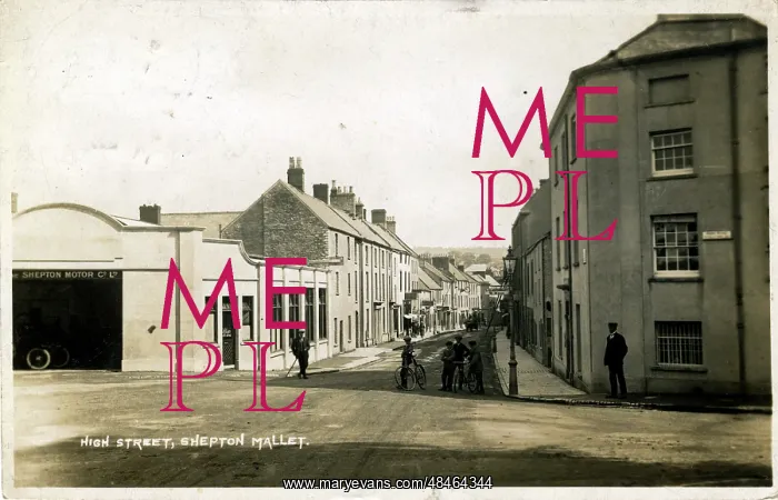 : High Street, Shepton Mallet, England : High Street, Shepton Mallet, England