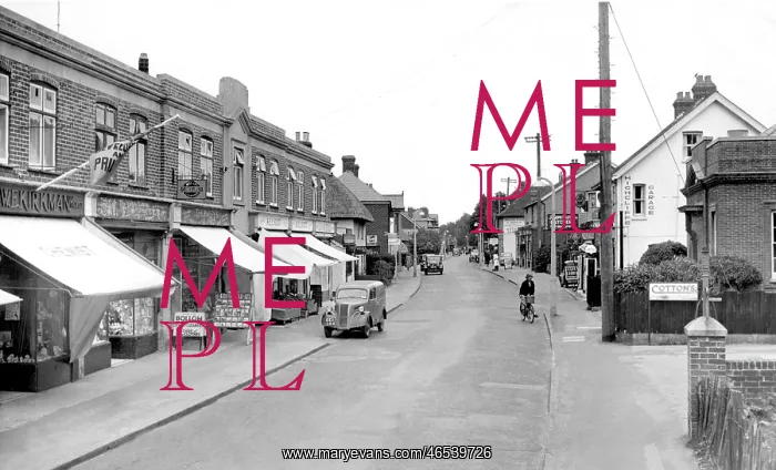  : Highcliffe, Lymington Road c1955