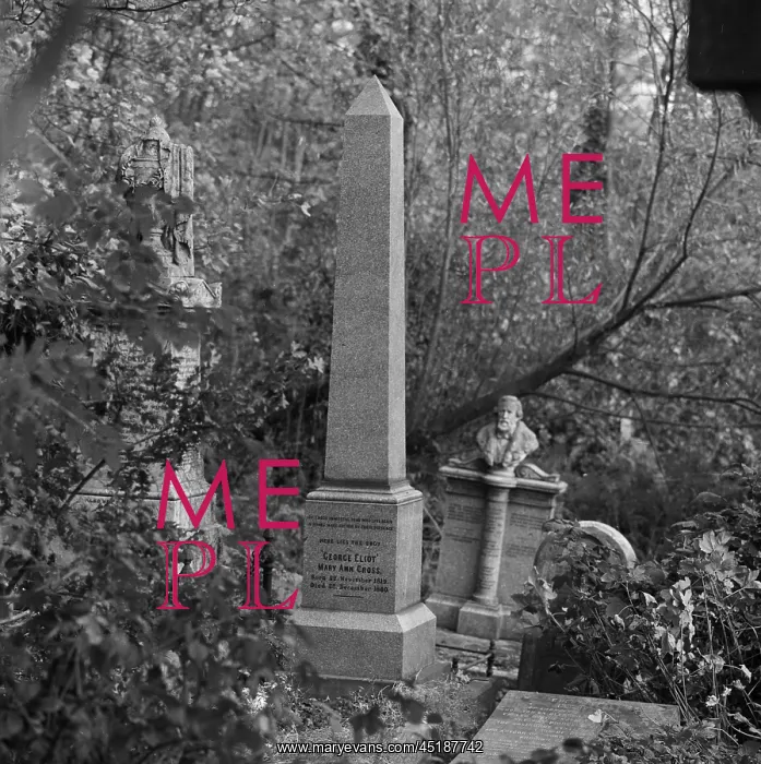 : Highgate Cemetery : Highgate Cemetery