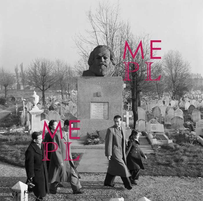 : Highgate Cemetery : Highgate Cemetery