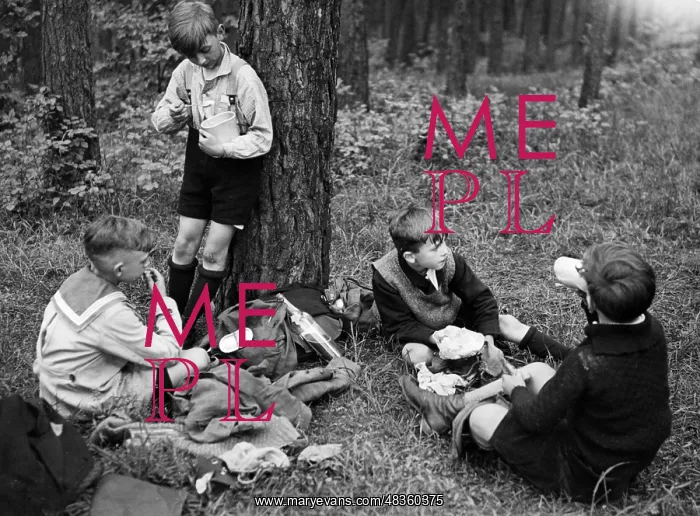 : Hiking day, 1935 : Hiking day, 1935