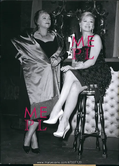 : Hildegard Knef, Berta Drews, actresses, rehearsing, Berlin : Hildegard Knef, Berta Drews, actresses, rehearsing, Berlin