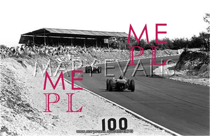 : Hill in BRM, Brands Hatch, England : Hill in BRM, Brands Hatch, England