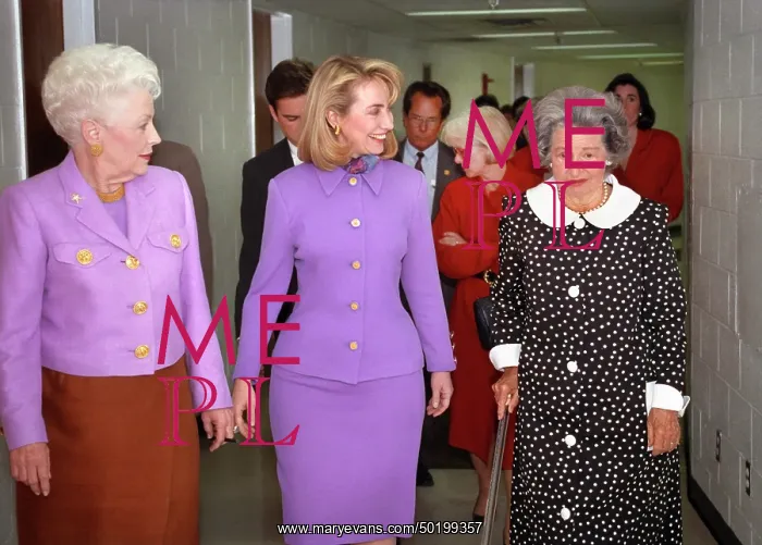 : Hillary Clinton - Ann Richards - Lady Bird Johnson : Hillary Clinton - Ann Richards - Lady Bird Johnson