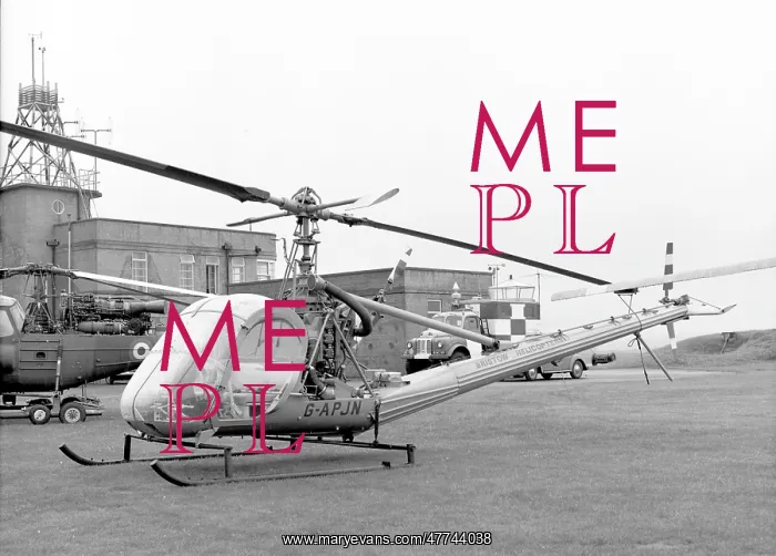: Hiller UH-12B G-APJN : Hiller UH-12B G-APJN