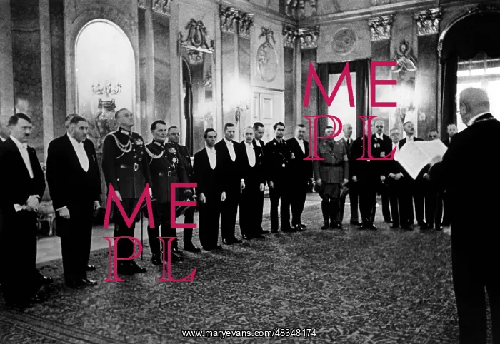 : Hindenburg with the cabinet of Hitler, 1933 : Hindenburg with the cabinet of Hitler, 1933