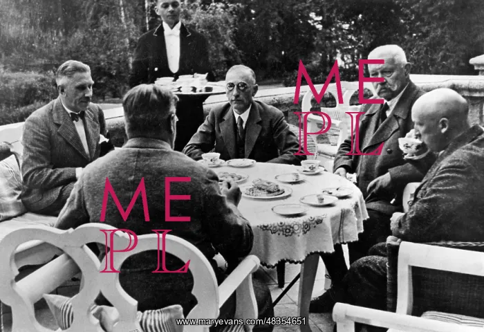 : Hindenburg in Neudeck, 1932 : Hindenburg in Neudeck, 1932