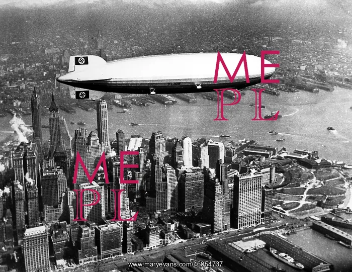 : Hindenburg over New York : Hindenburg over New York