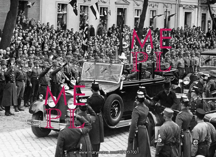 : Hindenburg on his way to the state ceremony, 1933 : Hindenburg on his way to the state ceremony, 1933