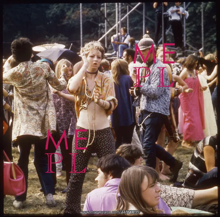 : HIPPIES AT WOBURN 1967 : HIPPIES AT WOBURN 1967
