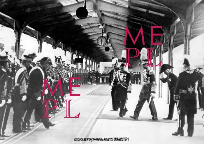 : Hirohito with Puyi in Tokyo, 1935 : Hirohito with Puyi in Tokyo, 1935