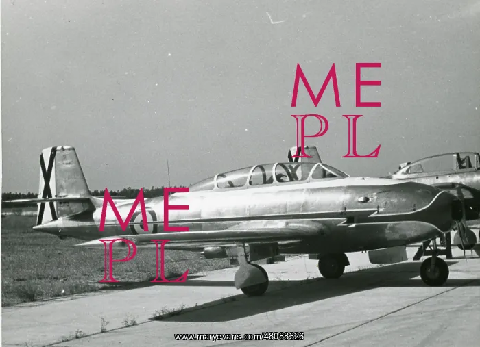  : Hispano HA-200R Saeta 1955