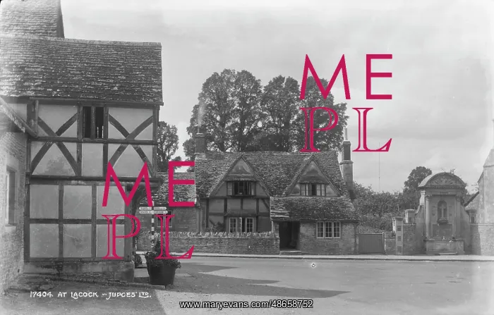 : Historic Buildings in Lacock : Historic Buildings in Lacock