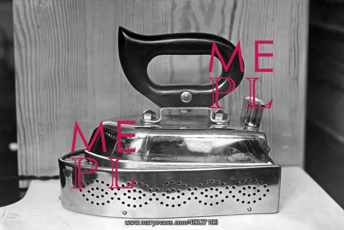: Historic iron, 1910s : Historic iron, 1910s