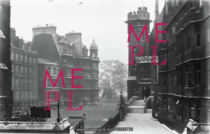 : The Historic Middle Temple in London : The Historic Middle Temple in London
