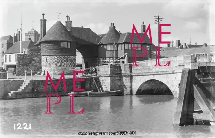 : Historic Waterfront Scene : Historic Waterfront Scene