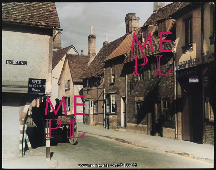 : HITCHIN, HERTS 1940S : HITCHIN, HERTS 1940S
