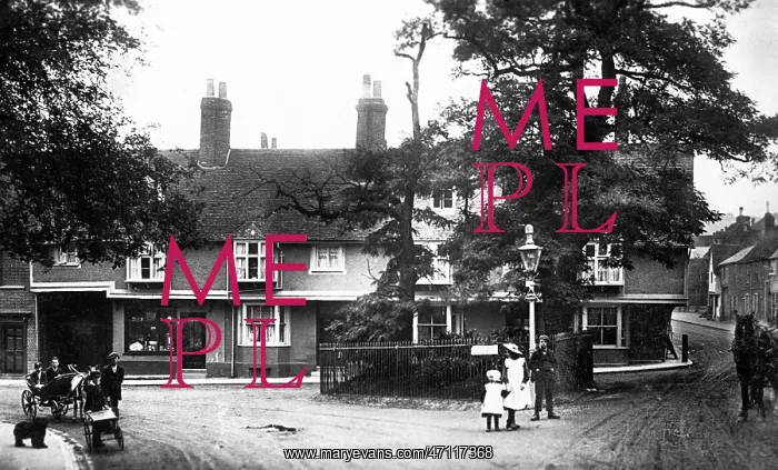  : Hitchin The Triangle early 1900s