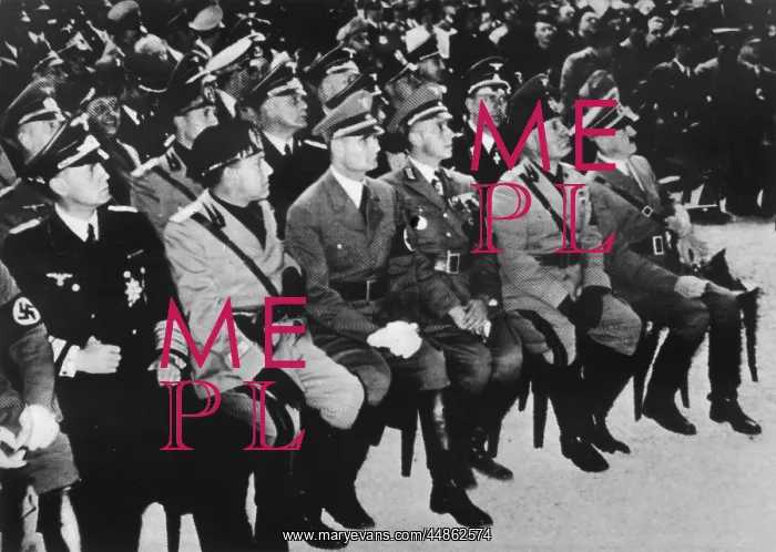 : HITLER / BASILICA / ITALY : HITLER / BASILICA / ITALY