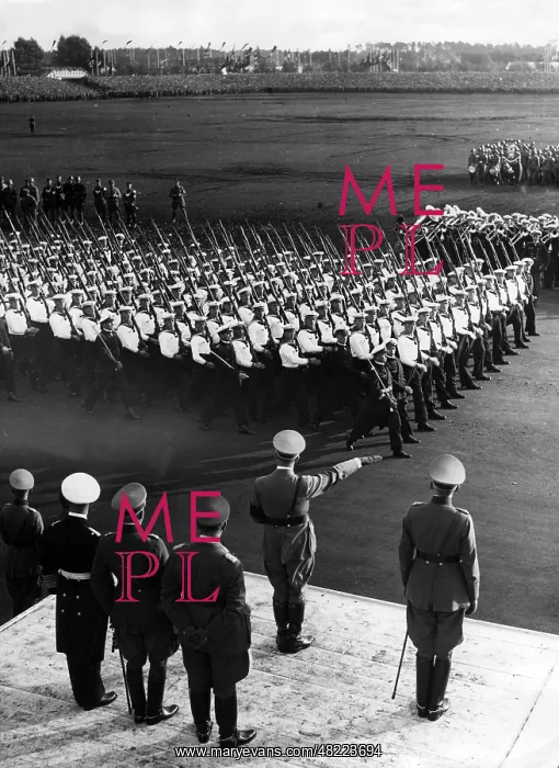 : Hitler, Blomberg, Raeder, Fritsch, Goering and Kriegsmar : Hitler, Blomberg, Raeder, Fritsch, Goering and Kriegsmar