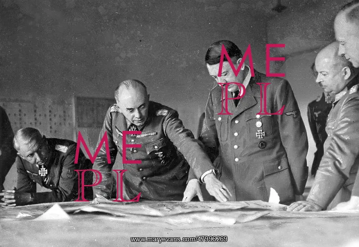 : Hitler at briefing on the Eastern Front, WW2 : Hitler at briefing on the Eastern Front, WW2