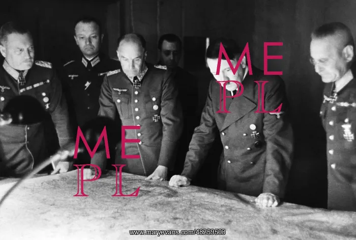 : HItler at the card table, 1941 : HItler at the card table, 1941
