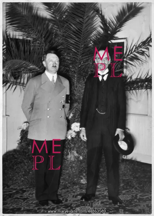 : Hitler with Chamberlain at Bad Godesberg : Hitler with Chamberlain at Bad Godesberg