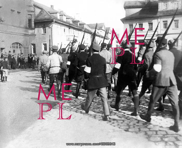  : Hitler Coup, 1923