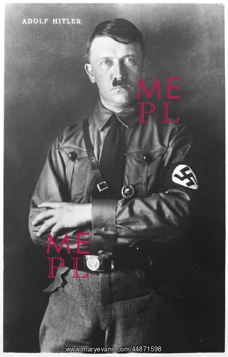 : HITLER WITH FOLDED ARMS : HITLER WITH FOLDED ARMS