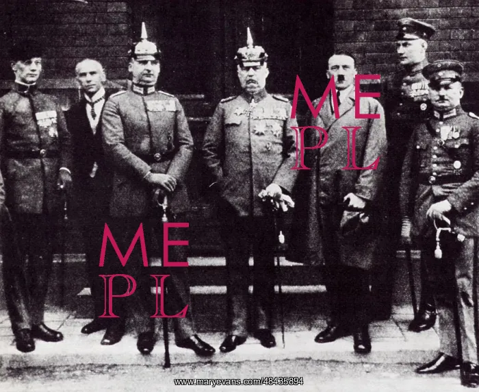 : Hitler with General Ludendorff after the attempted : Hitler with General Ludendorff after the attempted