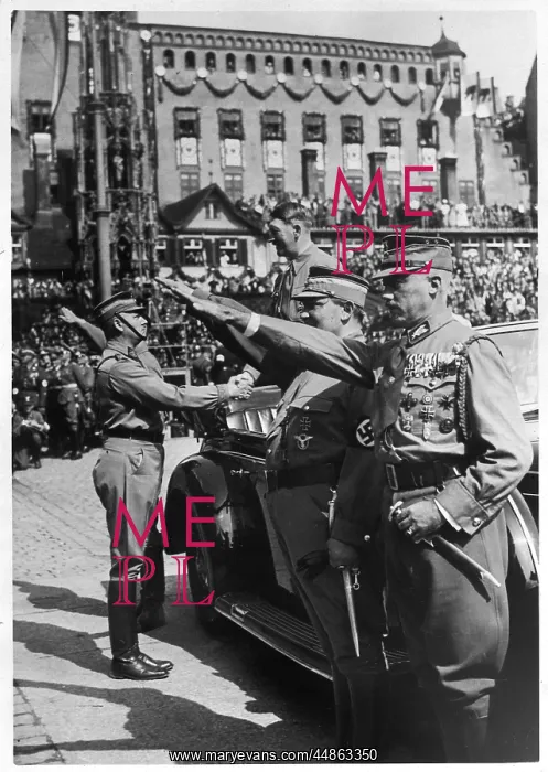 : HITLER / GREETED BY LUTZE : HITLER / GREETED BY LUTZE