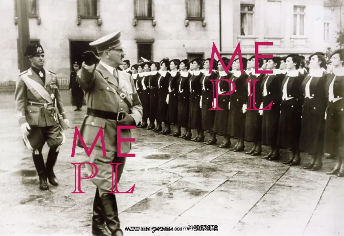 : HITLER / ITALIAN YOUTH : HITLER / ITALIAN YOUTH