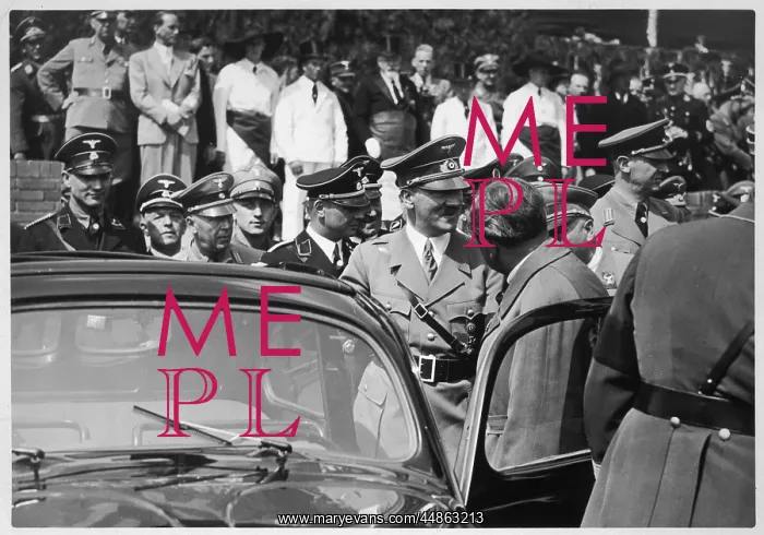 : HITLER / KDF WAGEN / 1938 : HITLER / KDF WAGEN / 1938
