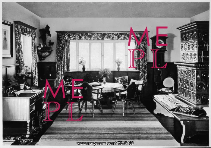 : HITLER / LIVING ROOM / 1933 : HITLER / LIVING ROOM / 1933