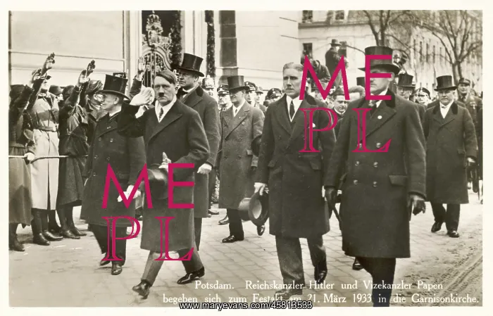 : HITLER IN MARCH 1933 : HITLER IN MARCH 1933