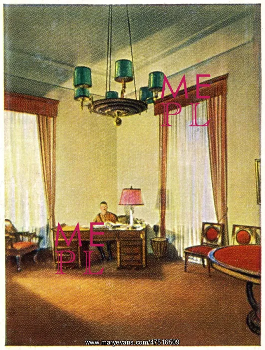 : HITLER / MUNICH OFFICE / 30 : HITLER / MUNICH OFFICE / 30