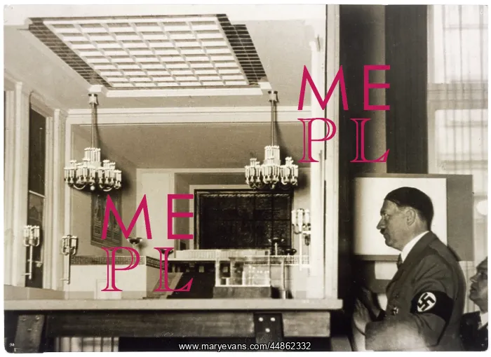 : HITLER / PARIS EXHIBITION : HITLER / PARIS EXHIBITION