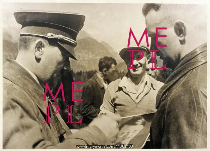 : HITLER / QUERAL PENSTRASSE : HITLER / QUERAL PENSTRASSE