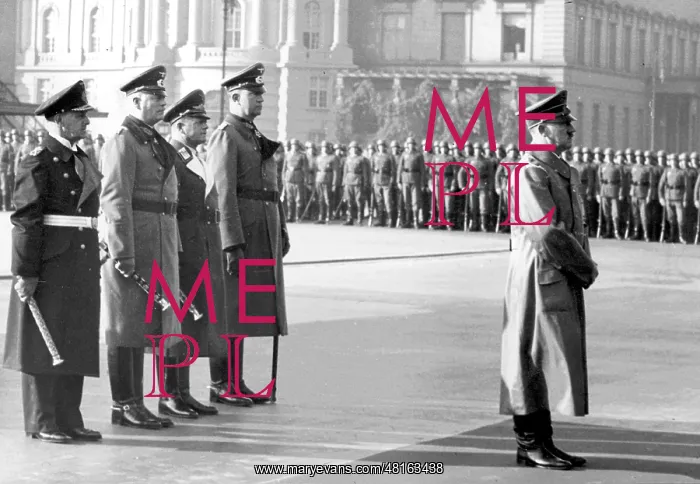 : Hitler, Raeder, Keitel, Milch and Fromm : Hitler, Raeder, Keitel, Milch and Fromm