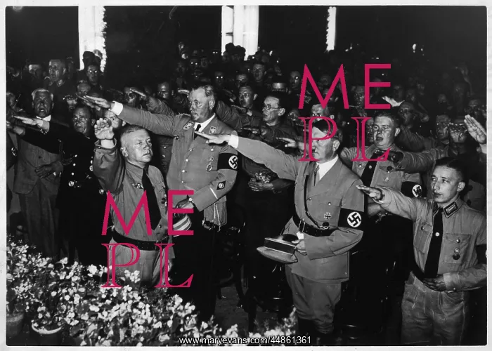 : HITLER IN ROSENHIEM : HITLER IN ROSENHIEM